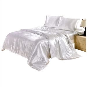 Satin Silk duvet cover set in pure white